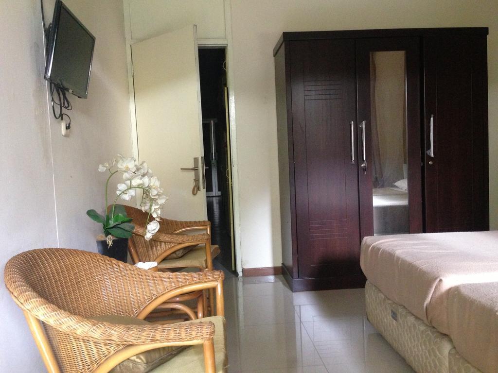 Gondia Guesthouse Giacarta Camera foto